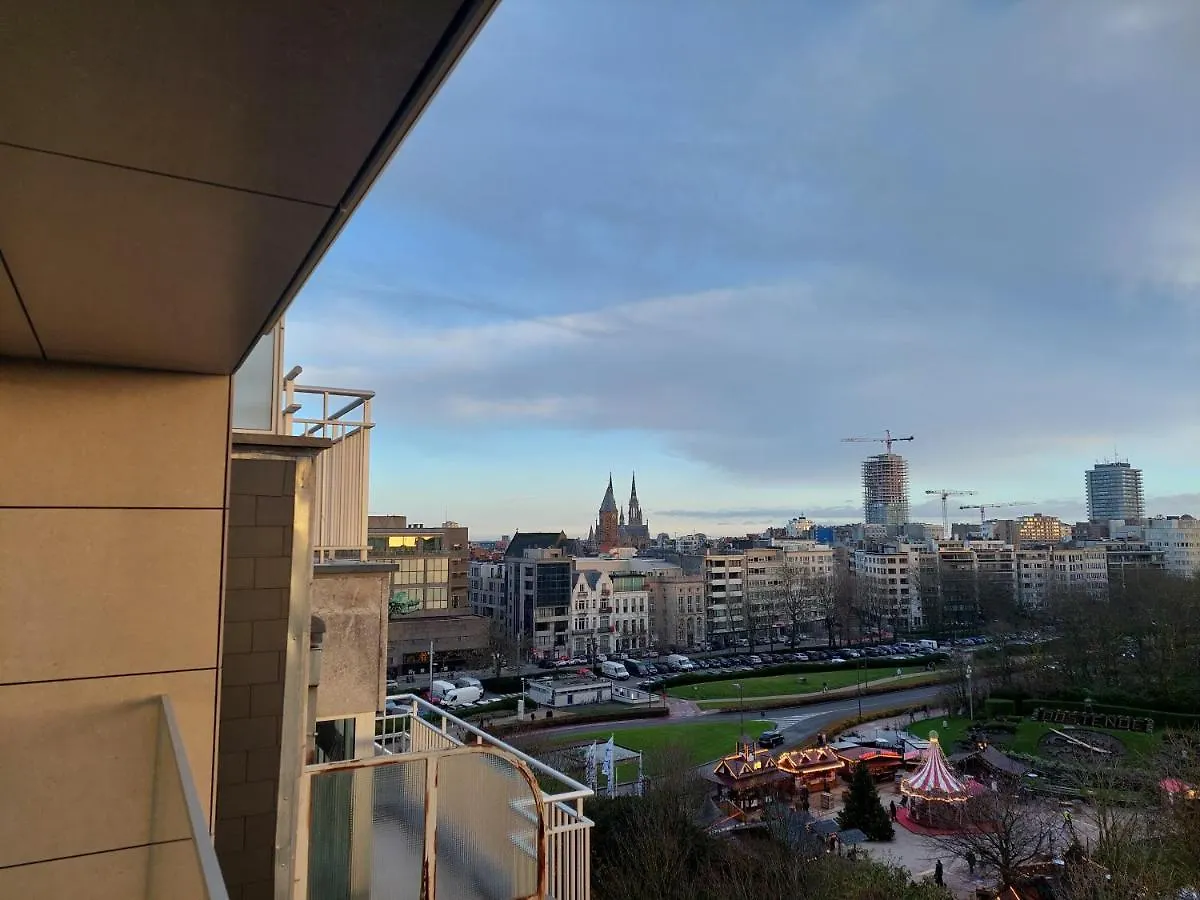 Prachtig App Met Schitterend Zicht Op Het Park Apartment Ostend Belgium